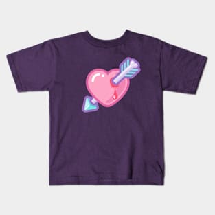 Arrow through the heart Kids T-Shirt